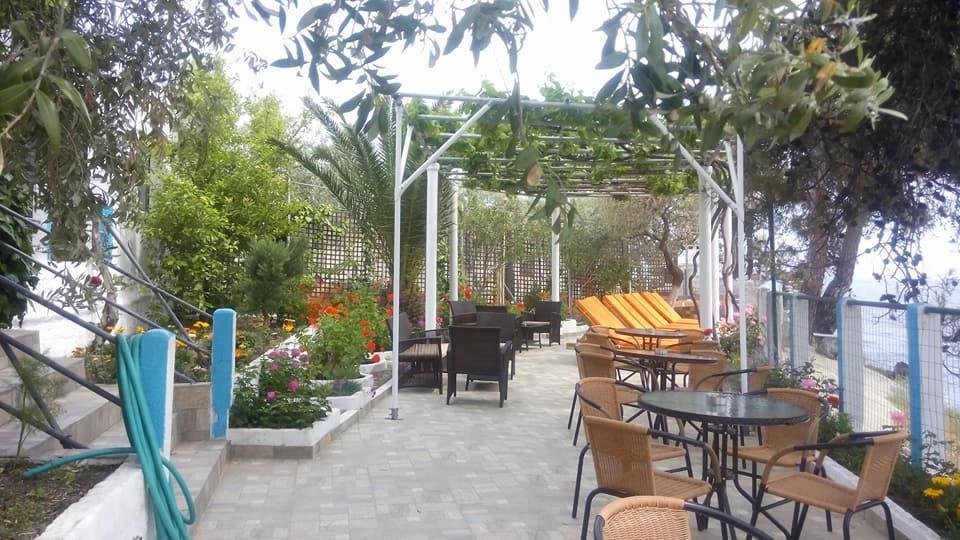Gorgona Rooms Aliki  Exterior photo