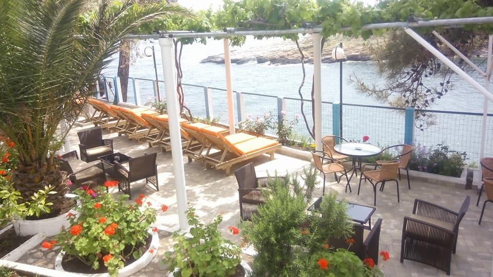 Gorgona Rooms Aliki  Exterior photo